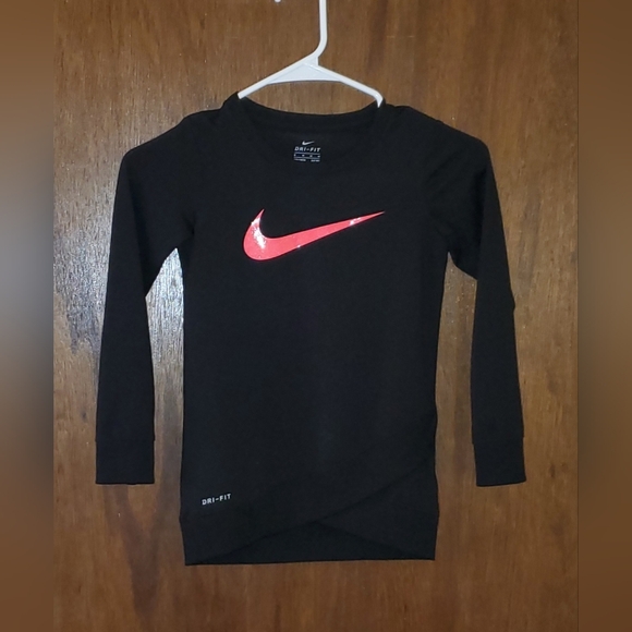Nike Dri Fit Black Long Sleeve Shirt Sz 6 - Picture 1 of 3